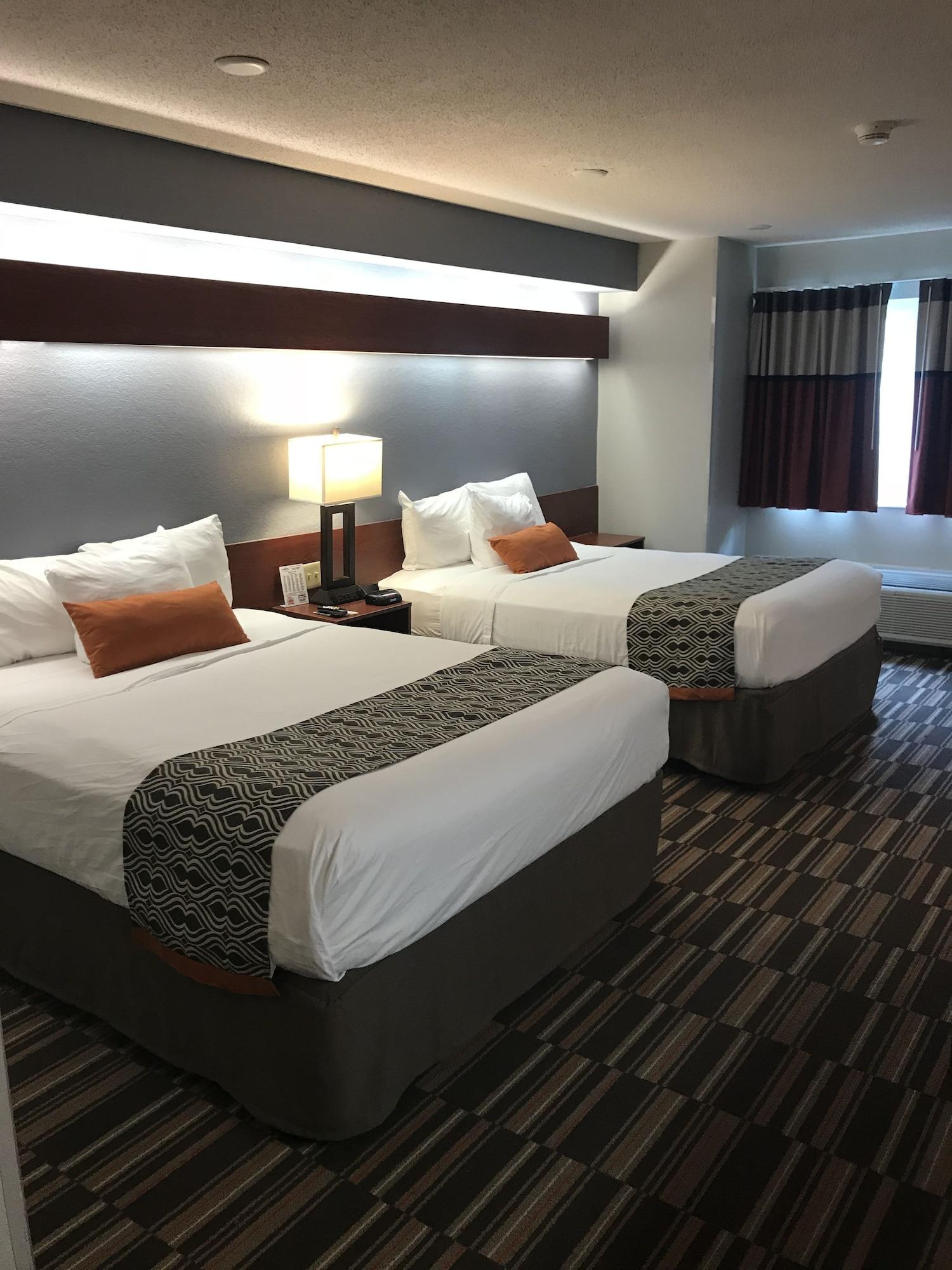 Microtel Inn & Suites Urbandale Exteriör bild