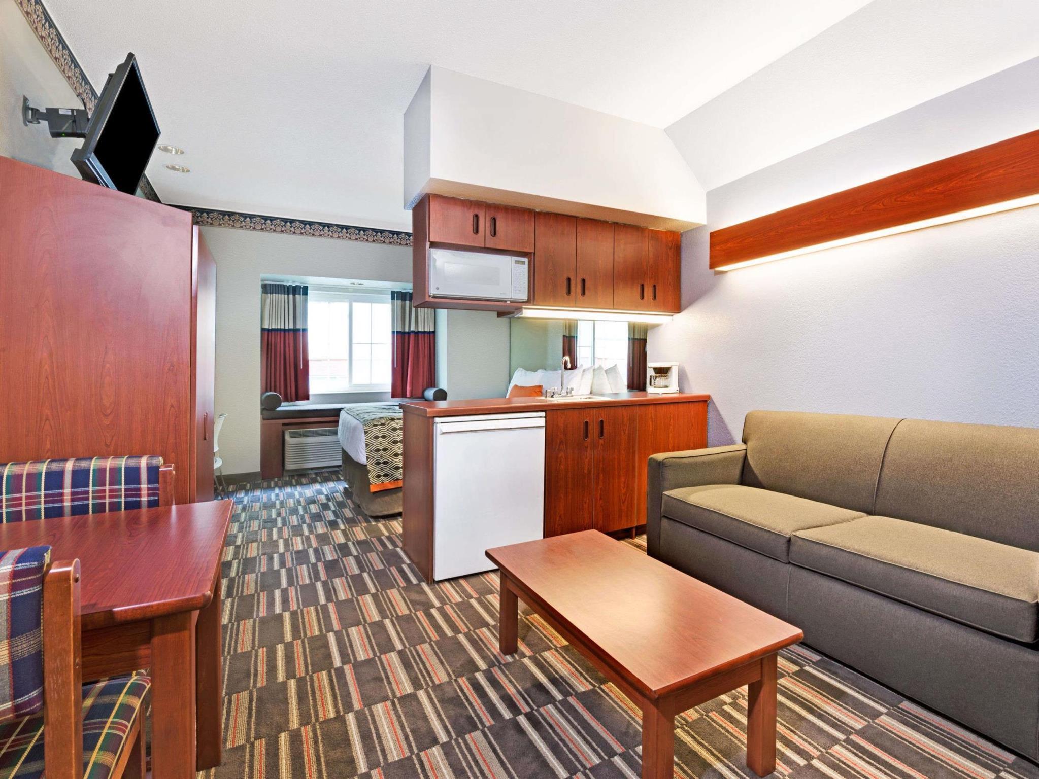 Microtel Inn & Suites Urbandale Exteriör bild